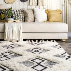 NuLOOM Yara Shaggy Helix Diamonds Area Rug -Home Decor Store GUEST 0fc48d9f 35e6 4a62 91d6 5cacaeb7ef8f