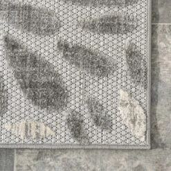 NuLOOM Floret Raised Indoor And Outdoor Patio Area Rug 15 NuLOOM Floret Raised Indoor And Outdoor Patio Area Rug -Home Decor Store GUEST 205e37a9 a96a 4e32 9689 c9911cd98330