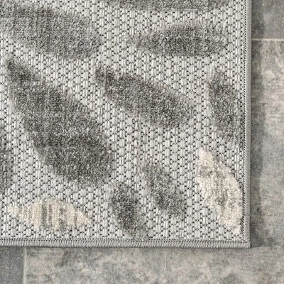 NuLOOM Floret Raised Indoor And Outdoor Patio Area Rug 6 NuLOOM Floret Raised Indoor And Outdoor Patio Area Rug - Image 4