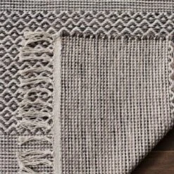 Aubry Woven And Flatweave Rug - Safavieh -Home Decor Store GUEST 79c1c2e2 e2e9 490f 9eb4 99b1a2150d45