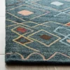 Edythe Geometric Hooked Rug - Safavieh -Home Decor Store GUEST d0b2f1d6 8da8 4ecf 908e 9b383933a40a
