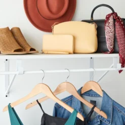 Okuna Outpost 4 Pack White Shelf Brackets With Rod Holder, Heavy Duty Floating Closet Hanger For Clothes, Shoes, 12.5 X 1 X 9.5 In